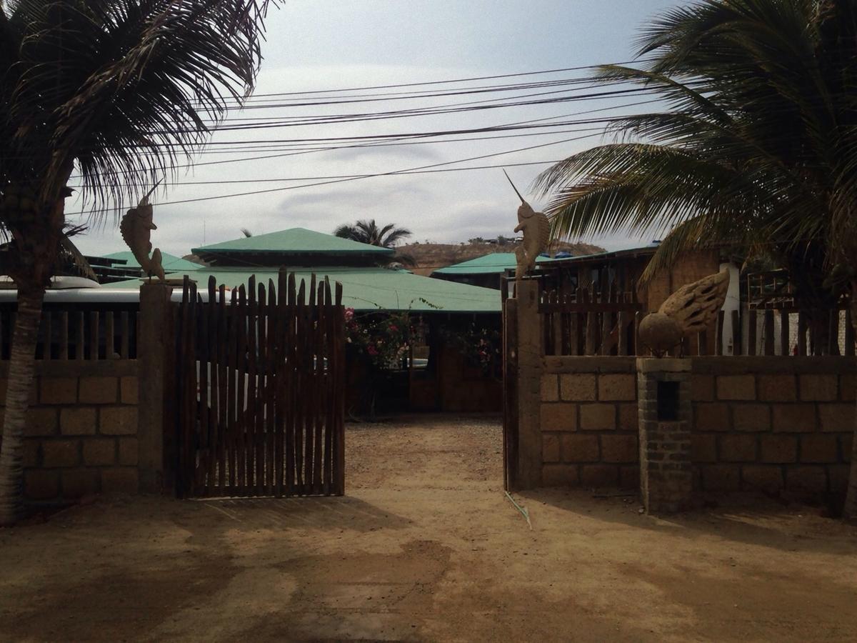 Hospedaje Estrella Fugaz Mancora Bagian luar foto